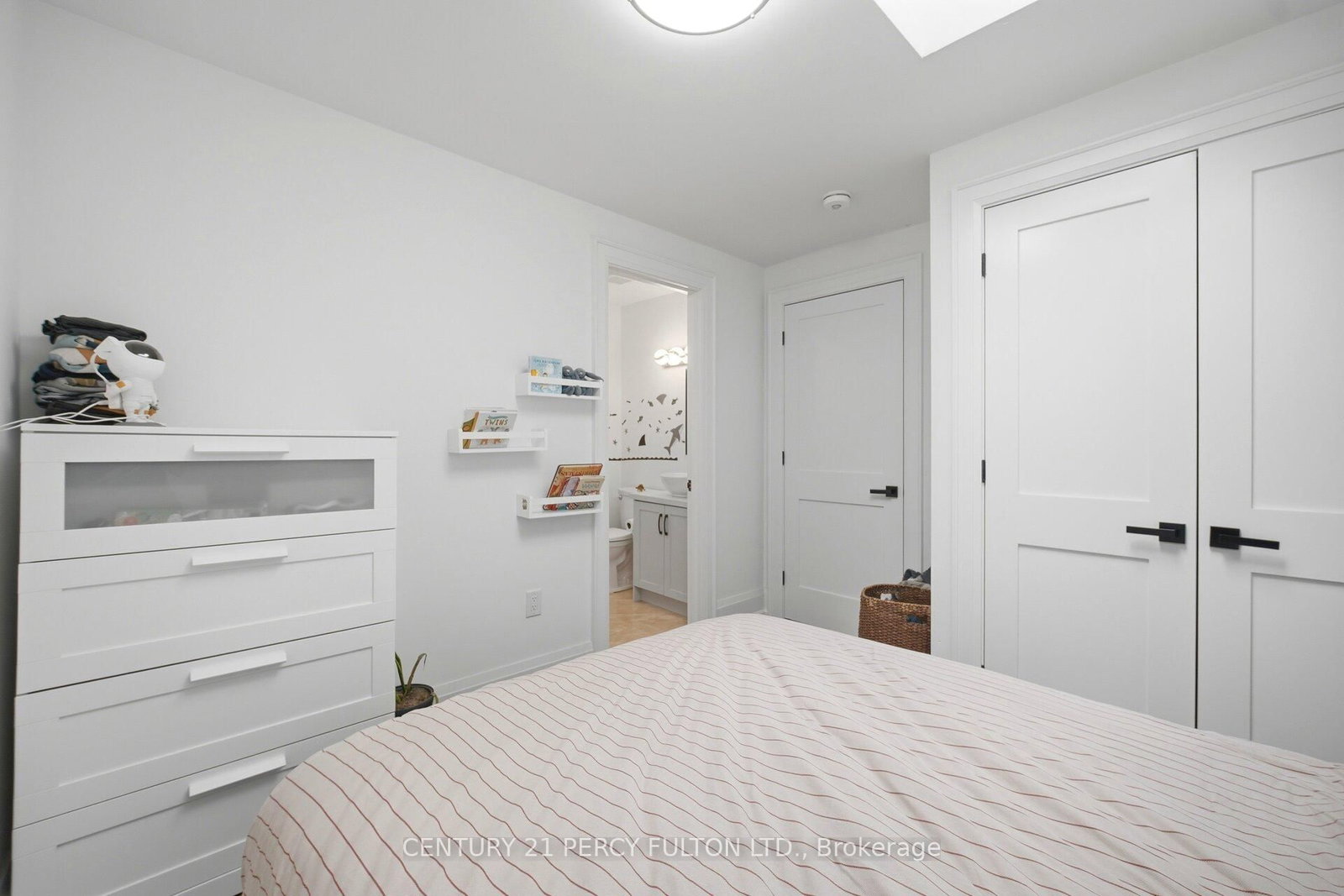 Detached House for sale at 195 Danforth Road, Toronto, Ontario, M1L 3X1 - Oakridge - MLS: E13002712