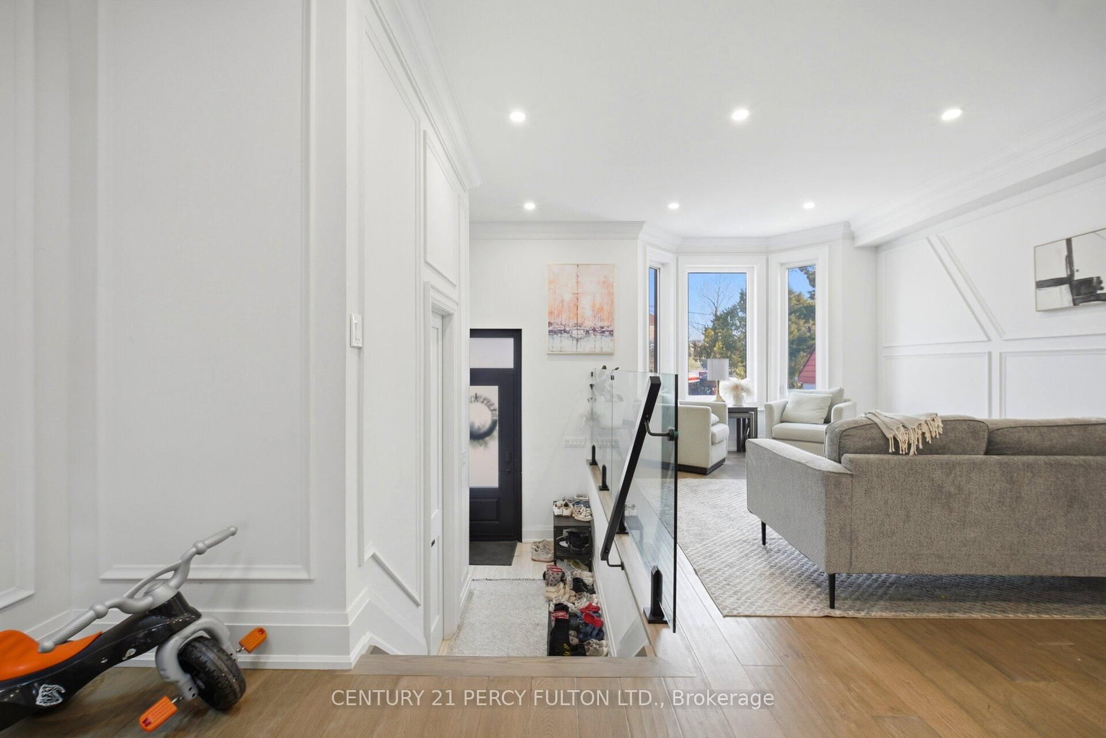 Detached House for sale at 195 Danforth Road, Toronto, Ontario, M1L 3X1 - Oakridge - MLS: E13002712