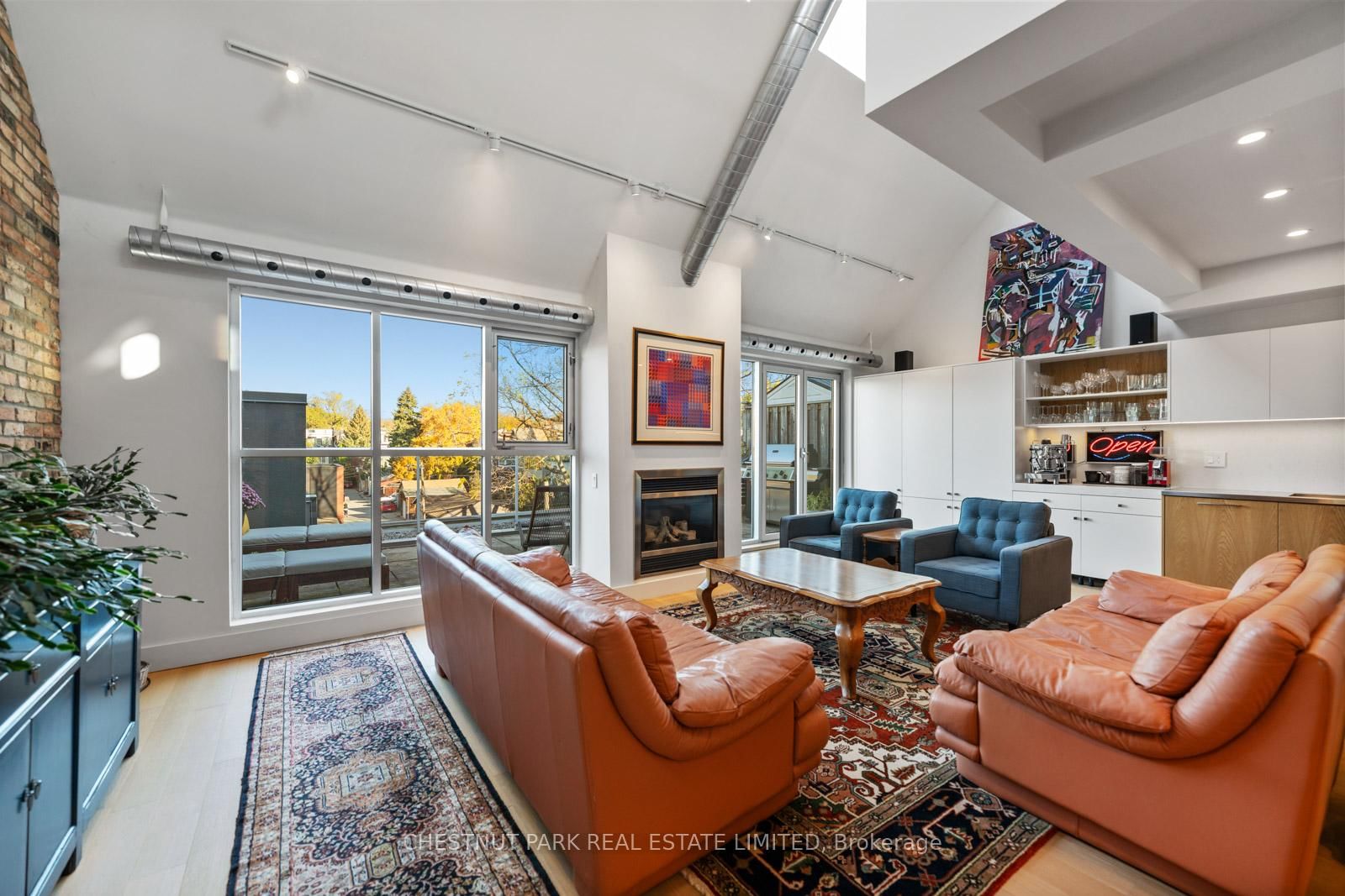 1852 Queen Street E, Unit 304 - Photo 11