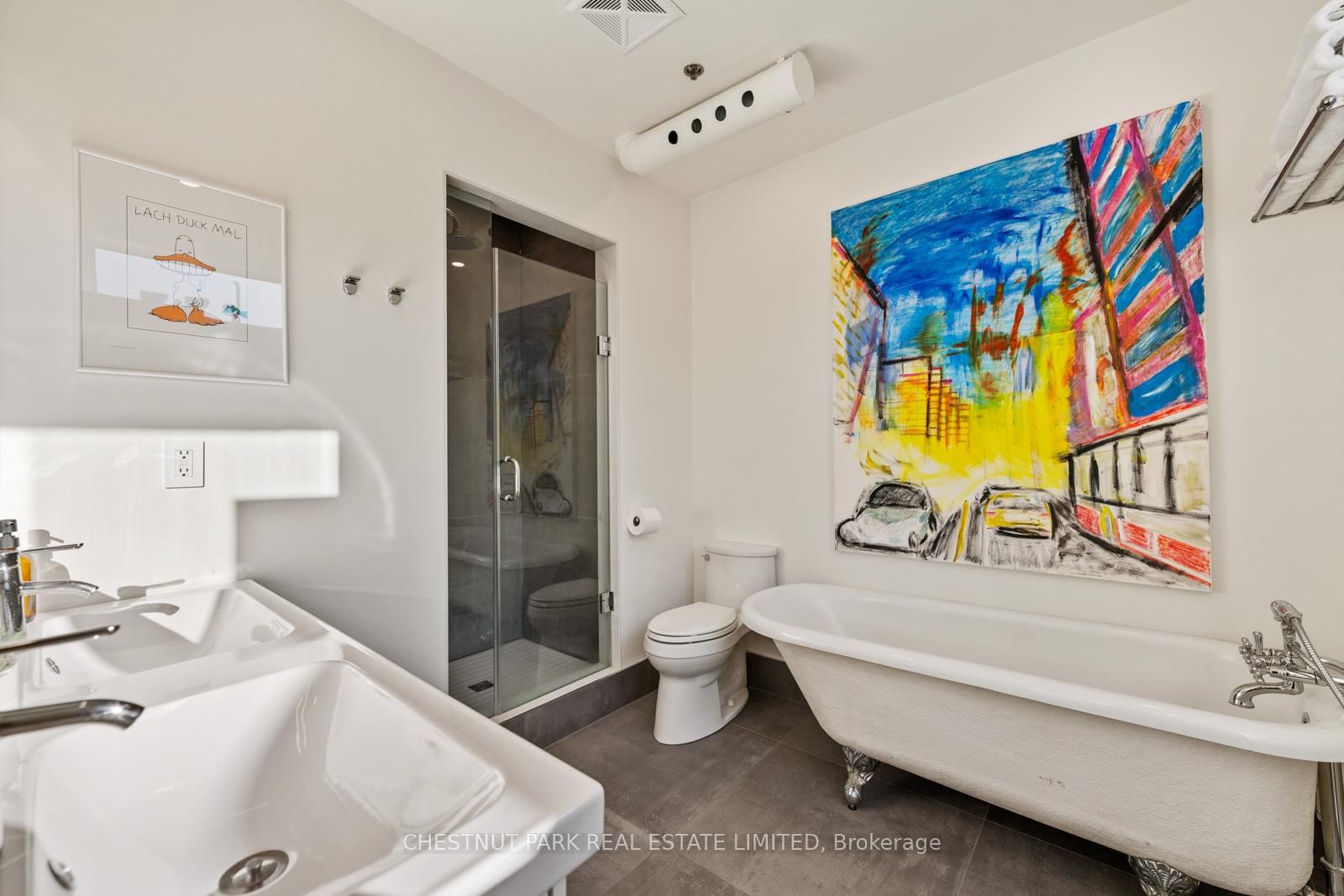 1852 Queen Street E, Unit 304 - Photo 34