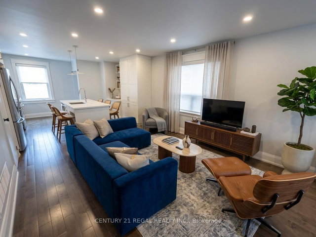 40 Glebeholme Boulevard