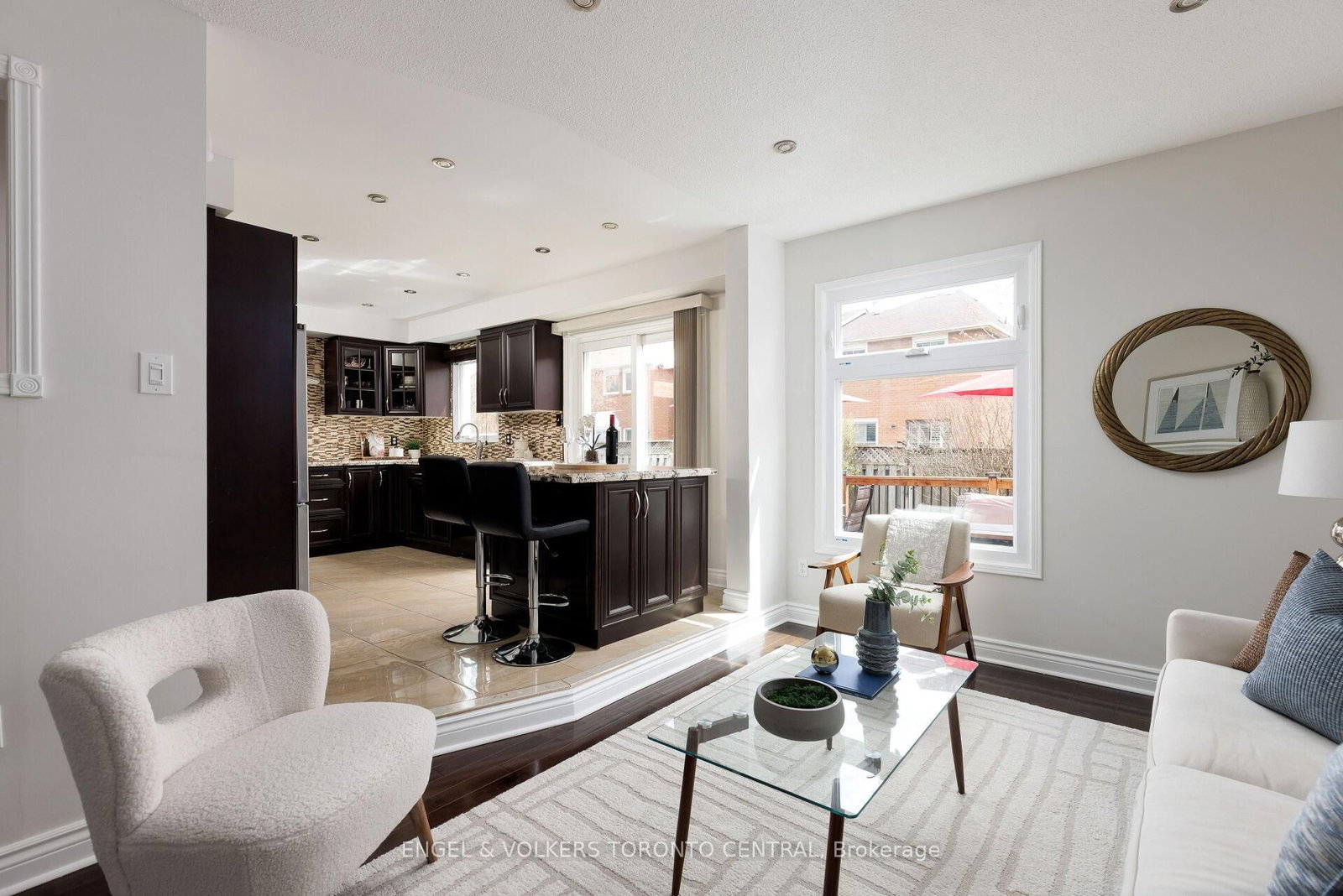 Detached House for sale at 1539 Nipissing Court, Pickering, Ontario, L1V 6T8 - Amberlea - MLS: E13003242