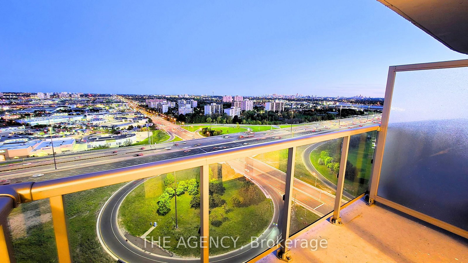 2033 Kennedy Road, Unit 2709 - Photo 20