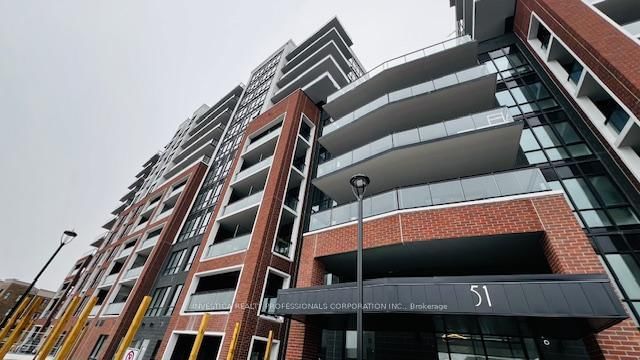 913 - 51 Clarington Boulevard