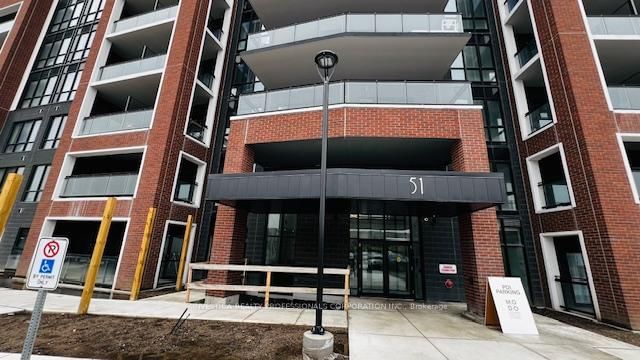 913 - 51 Clarington Boulevard