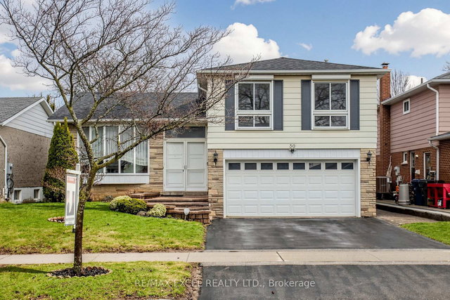 30 WAKEFIELD Crescent