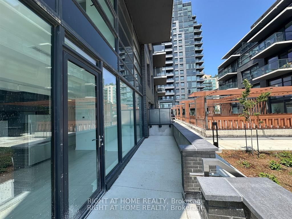 1608 Charles Street, Unit 184 F - Photo 10