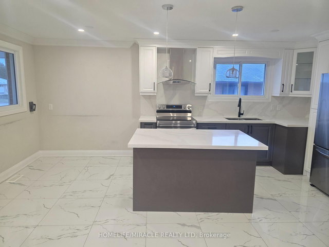 134 Keewatin Street S