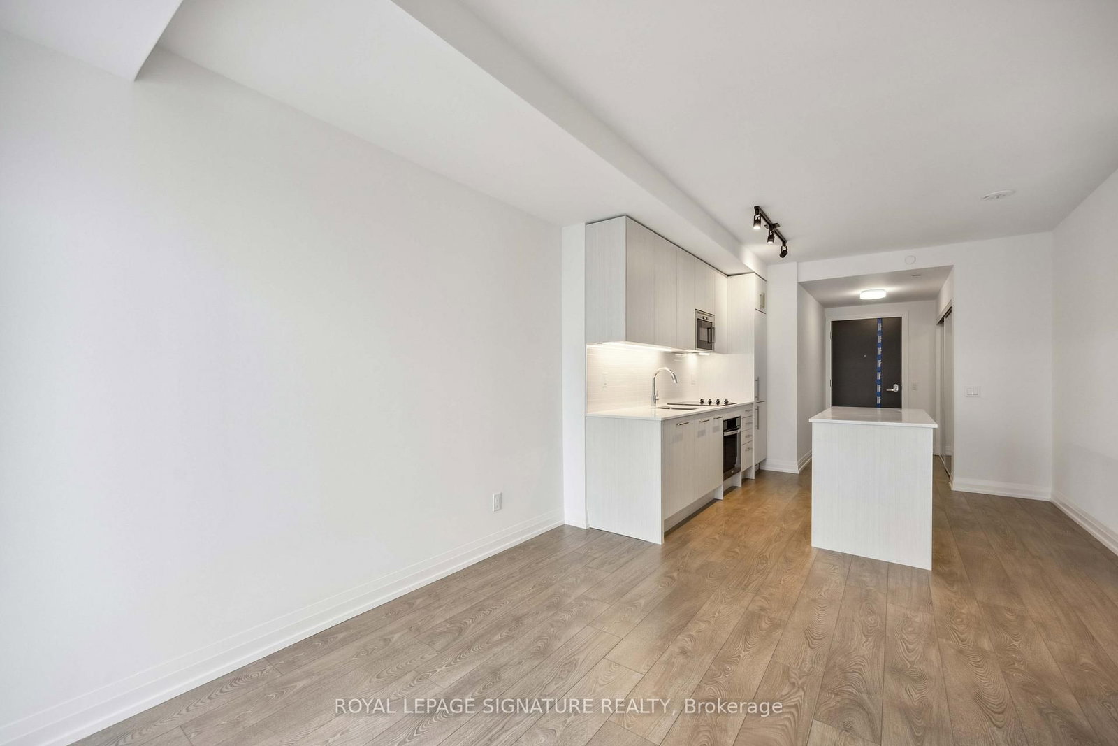 Condo for lease at 2405-286 Main Street, Toronto, Ontario, M4C 0B3 - East End-Danforth - MLS: E13003978