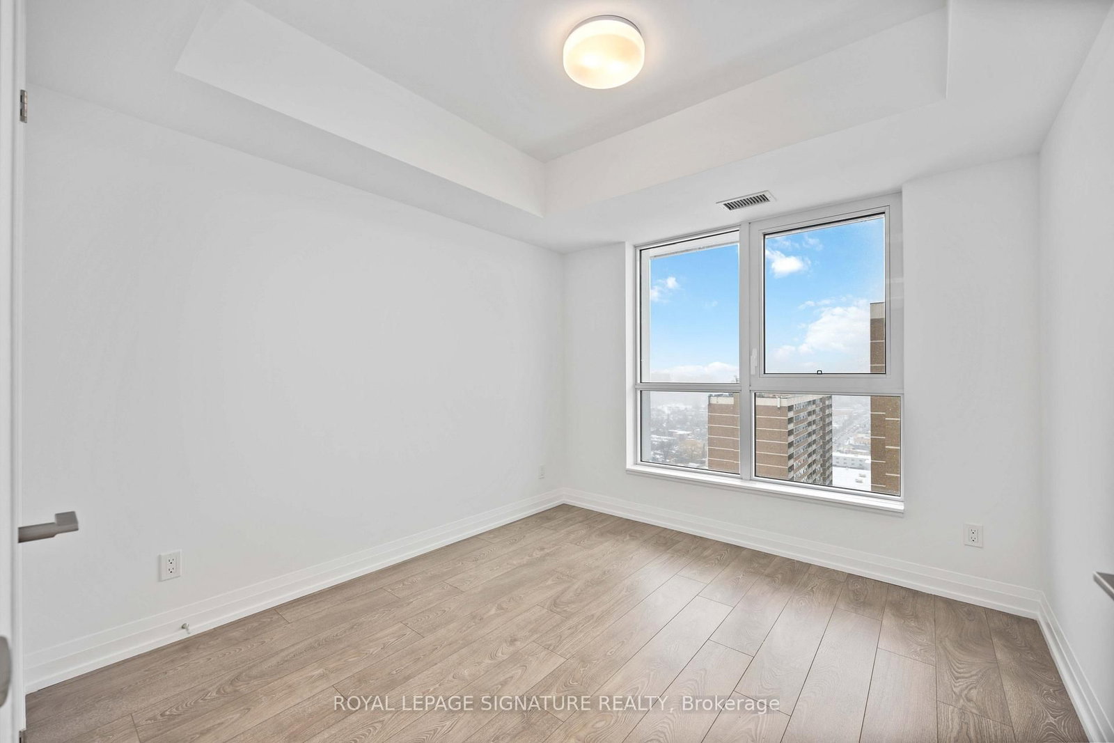 Condo for lease at 2405-286 Main Street, Toronto, Ontario, M4C 0B3 - East End-Danforth - MLS: E13003978