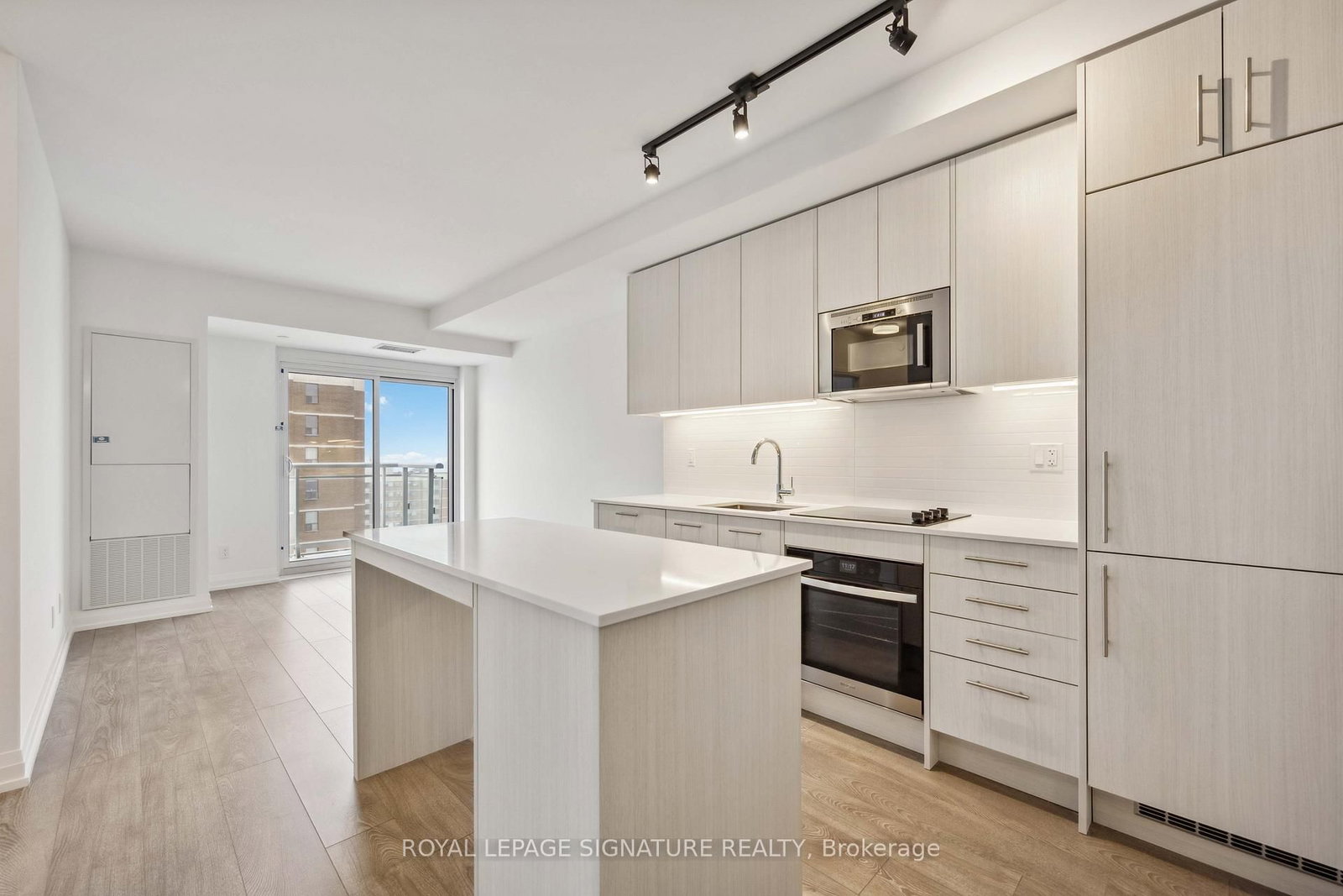 Condo for lease at 2405-286 Main Street, Toronto, Ontario, M4C 0B3 - East End-Danforth - MLS: E13003978