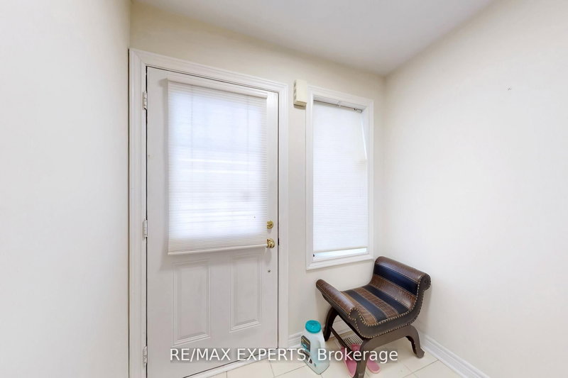 14 Snowy Owl Way, Toronto, M1X 0B4 | Image 2