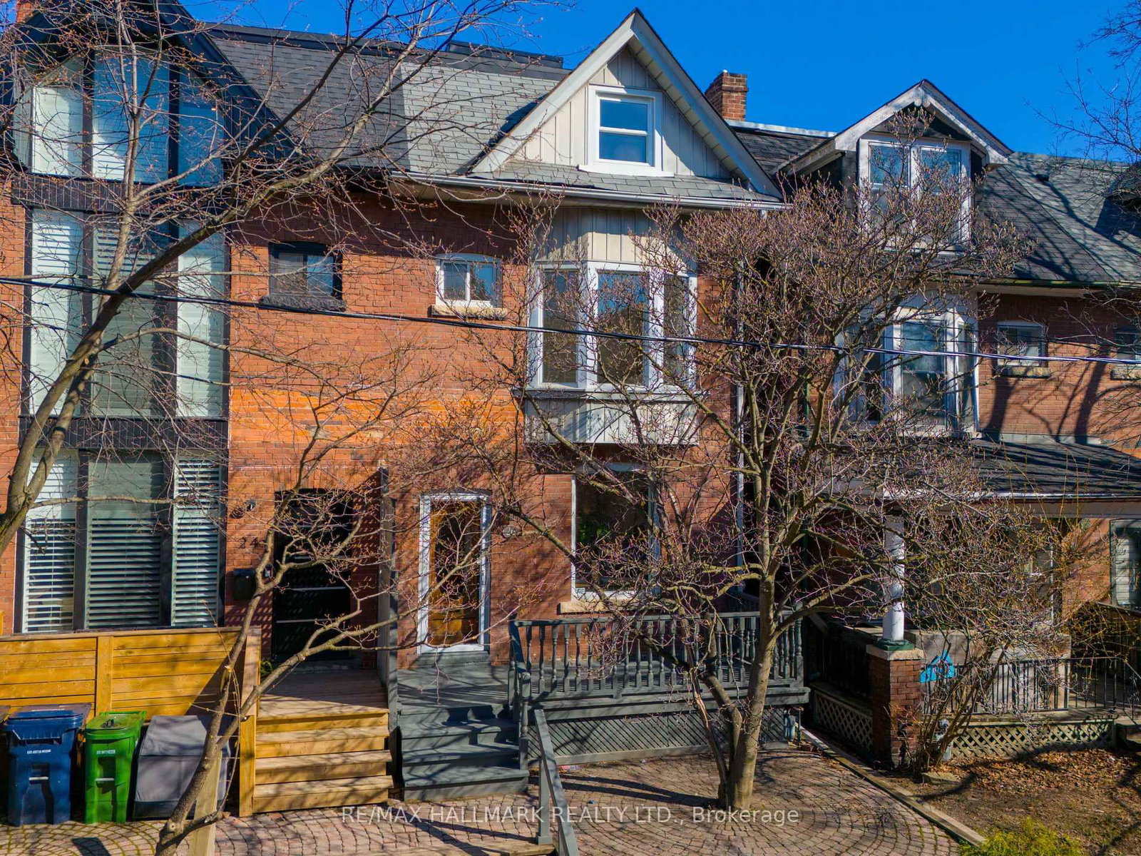 Property at 26 Sparkhall