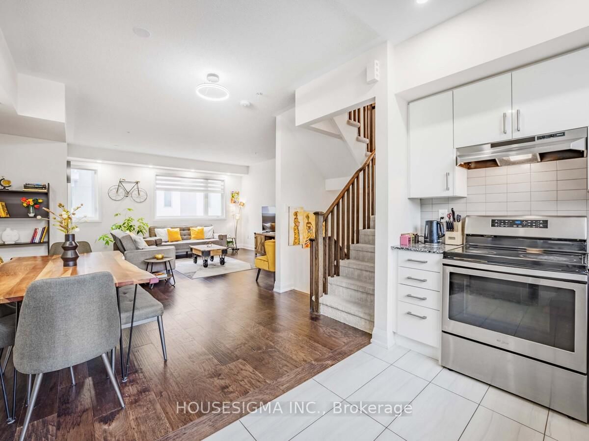 1870 Altona Road, Unit 11 - Photo 8