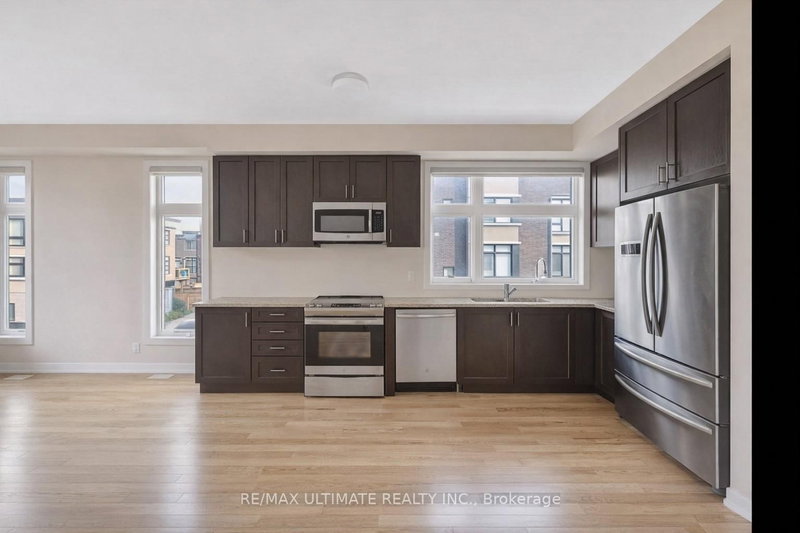 2632 Castlegate Crossing Dr, Pickering, L1X 0H6 | Image 2