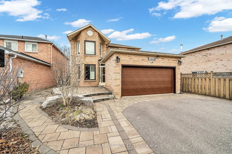 home for lease on Main - 1605 Deerbrook Drive