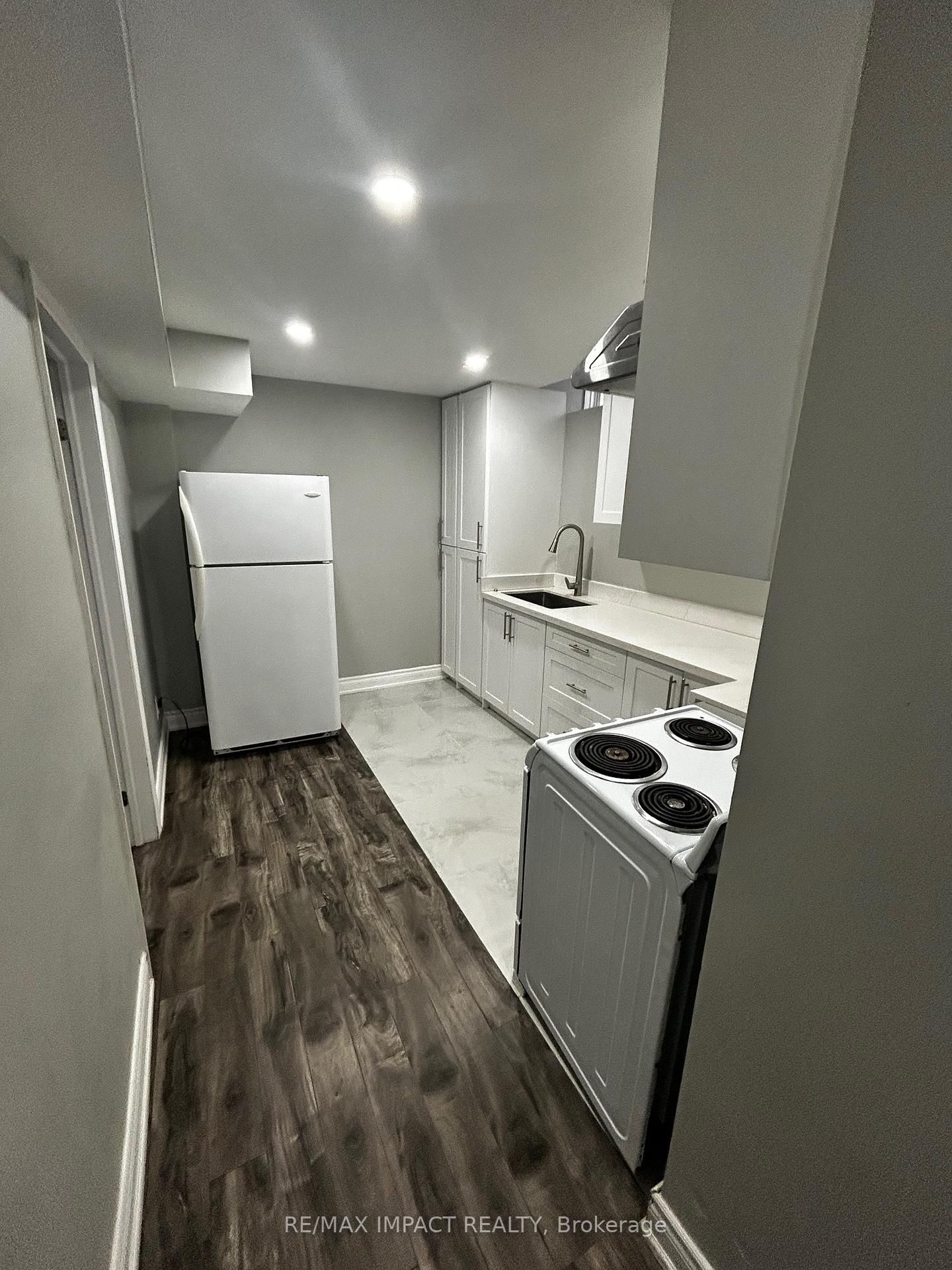 75 Snowling Drive, Unit Bsmt - Photo 2