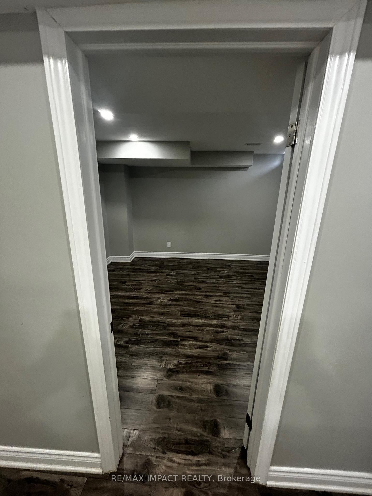 75 Snowling Drive, Unit Bsmt - Photo 9