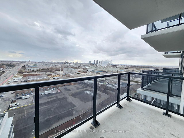 1502 - 1350 Ellesmere Road