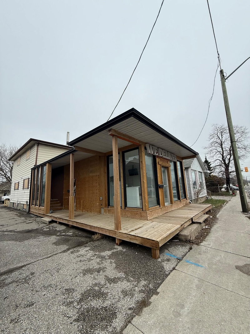 248 Bloor St E photo 4