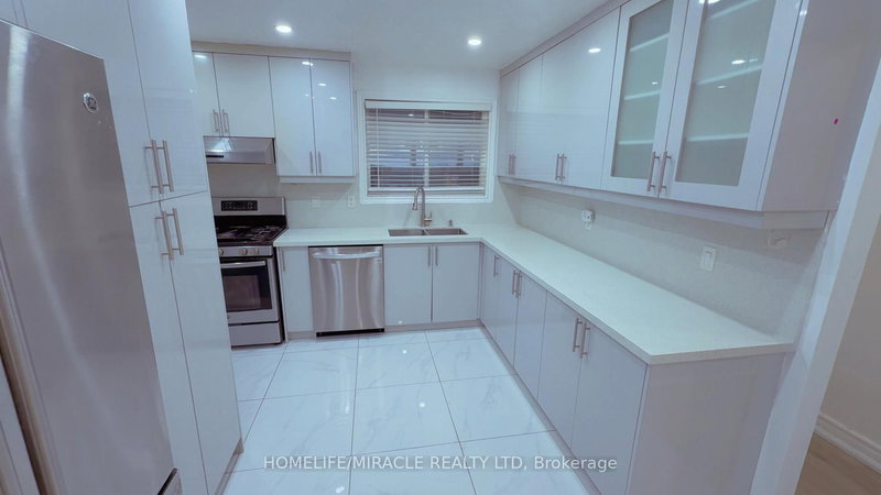 78 Crittenden Sq, Toronto, M1B 1V1 | Image 2