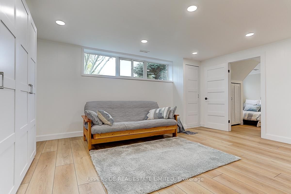 853 Capri Court E - Photo 15