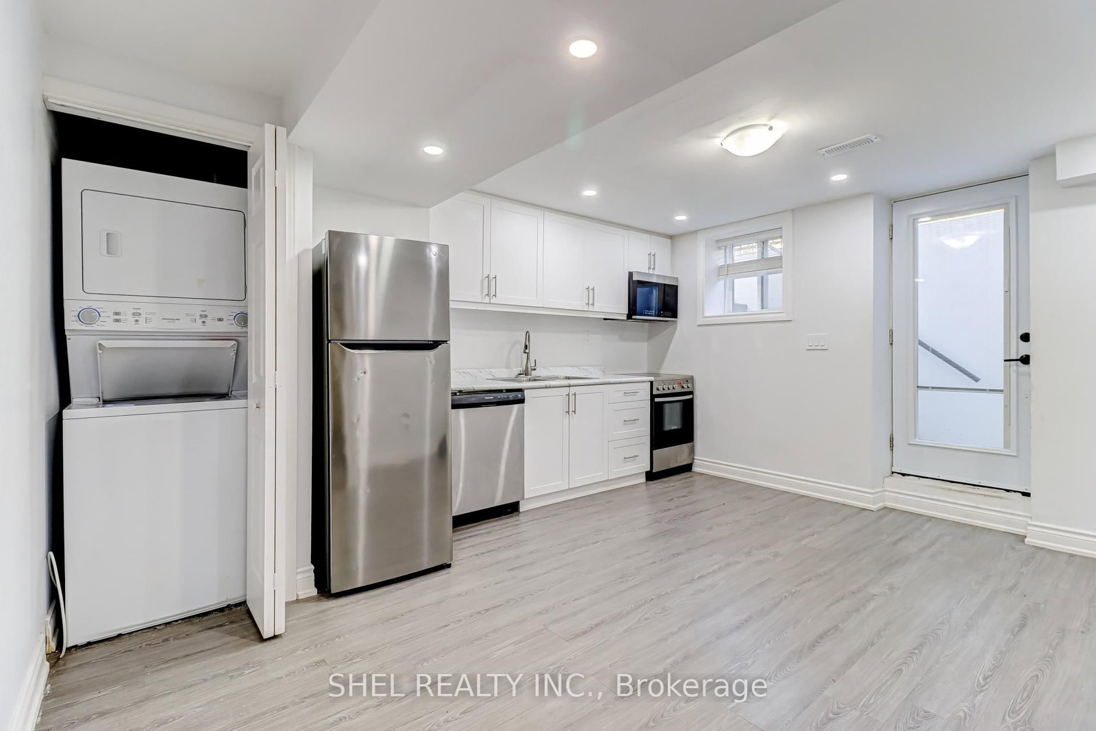 301 Old Harwood Avenue - Photo 11