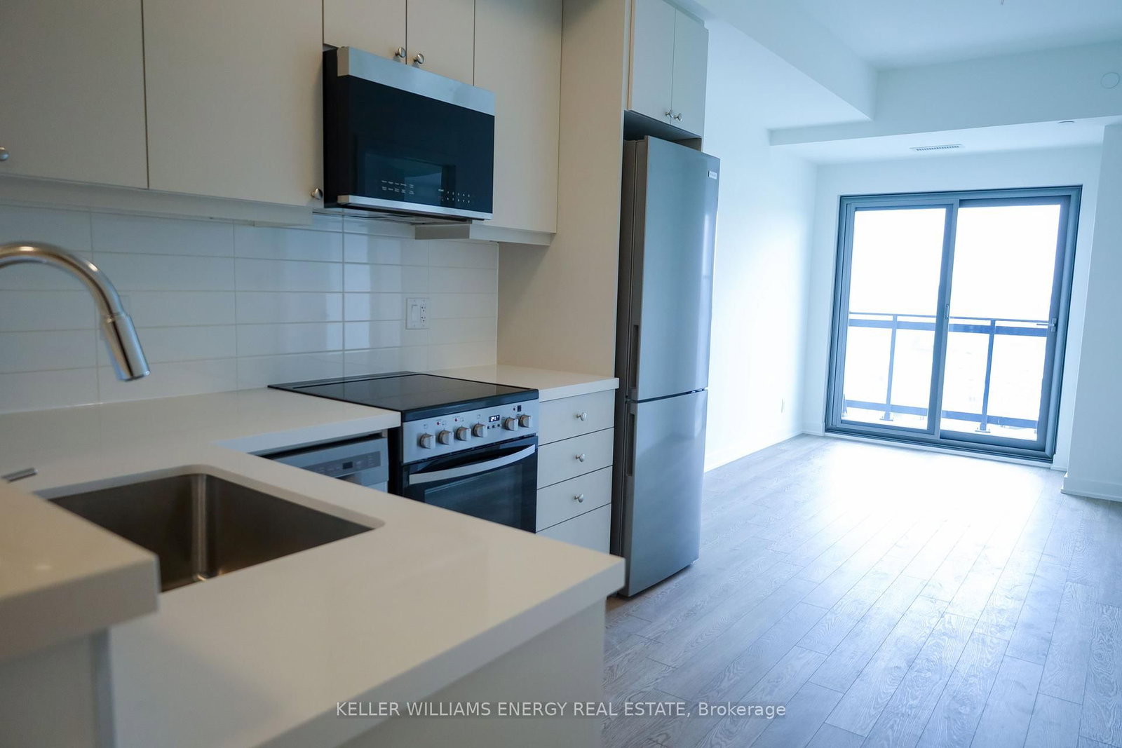 51 Clarington Boulevard, Unit 1010 - Photo 6