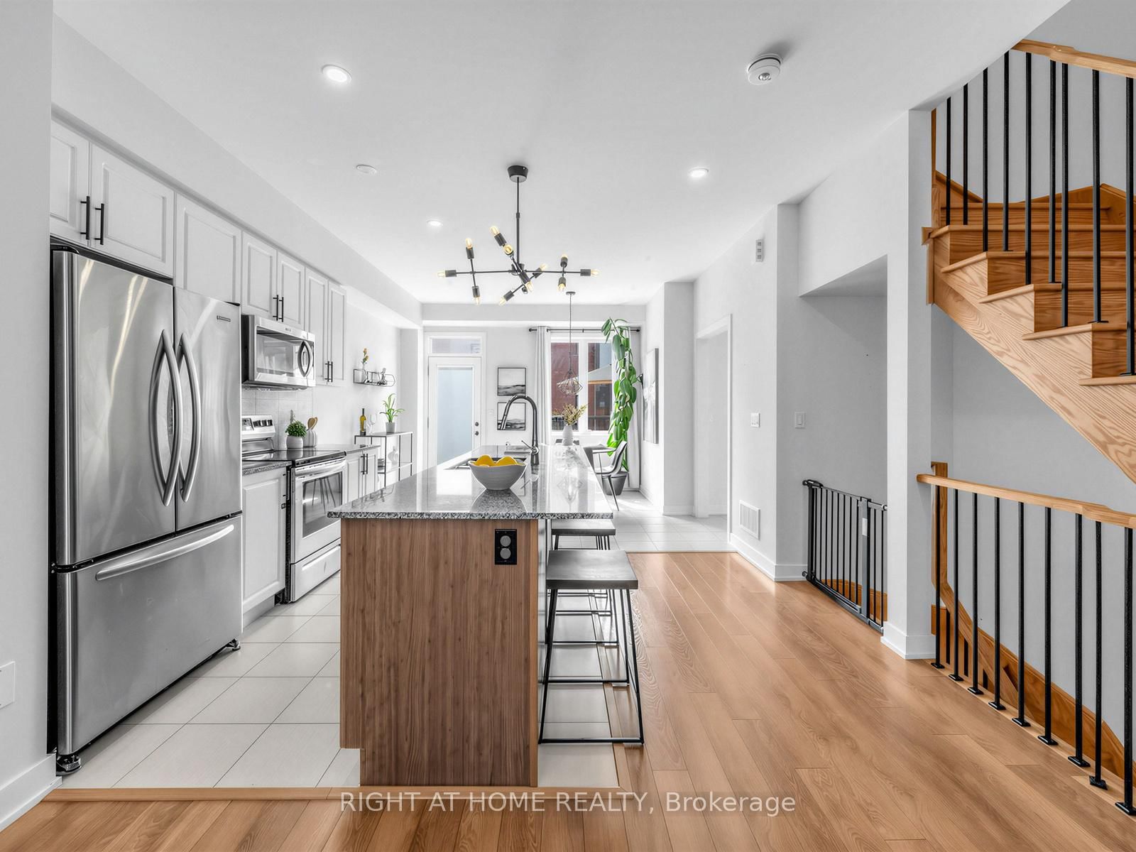 998 Kicking Horse Path - Photo 16