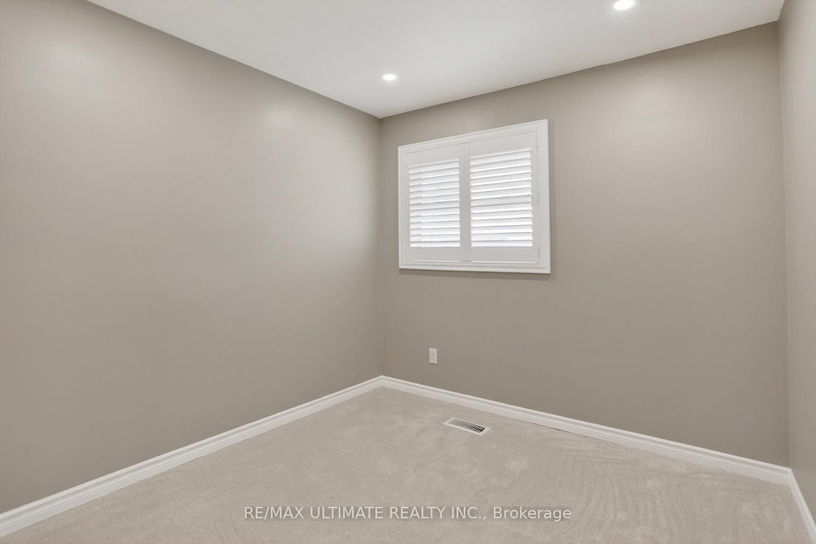 Detached House for sale at 70 Rosemount Drive, Toronto, Ontario, M1K 2X3 - Ionview - MLS: E13005500