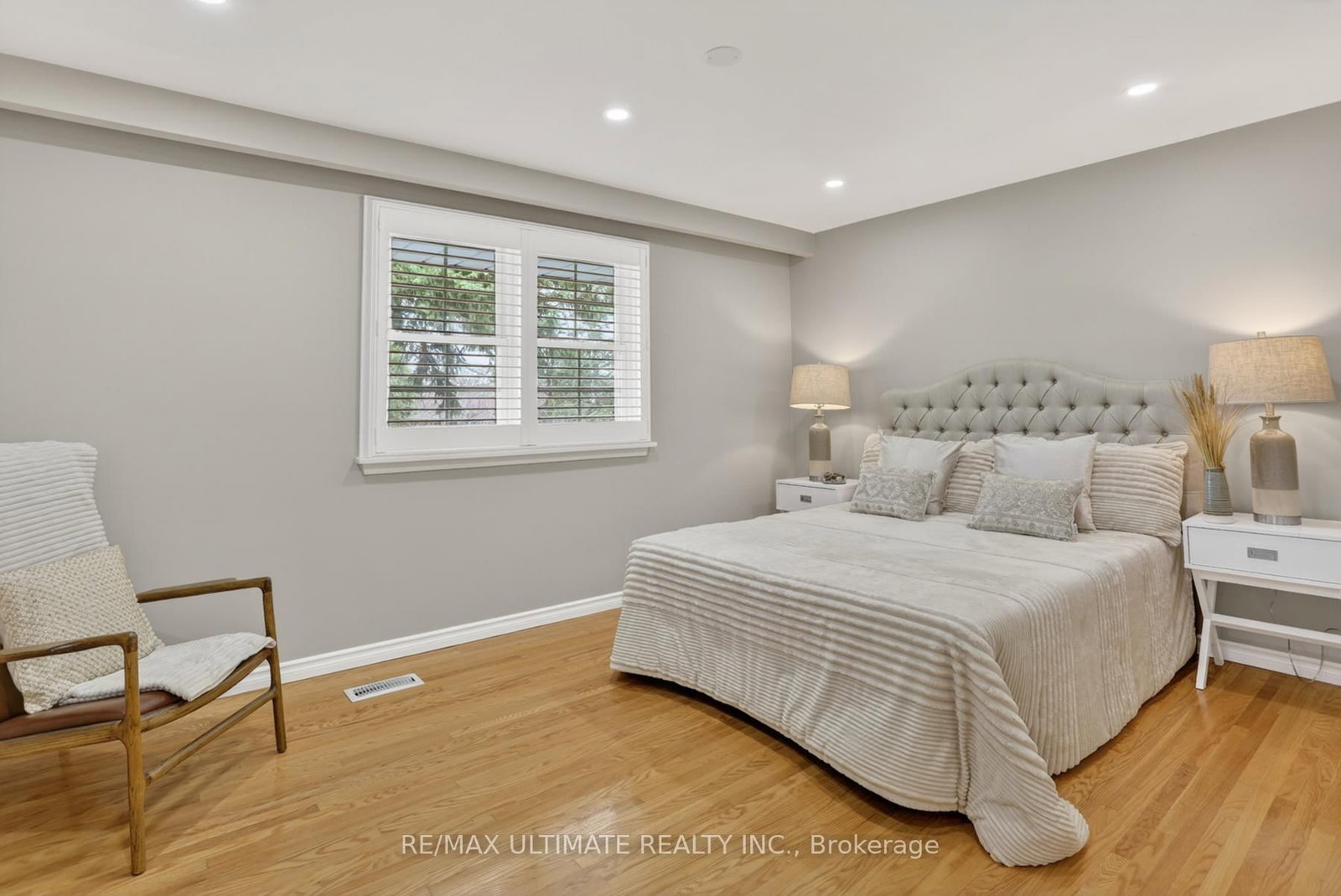 Detached House for sale at 70 Rosemount Drive, Toronto, Ontario, M1K 2X3 - Ionview - MLS: E13005500