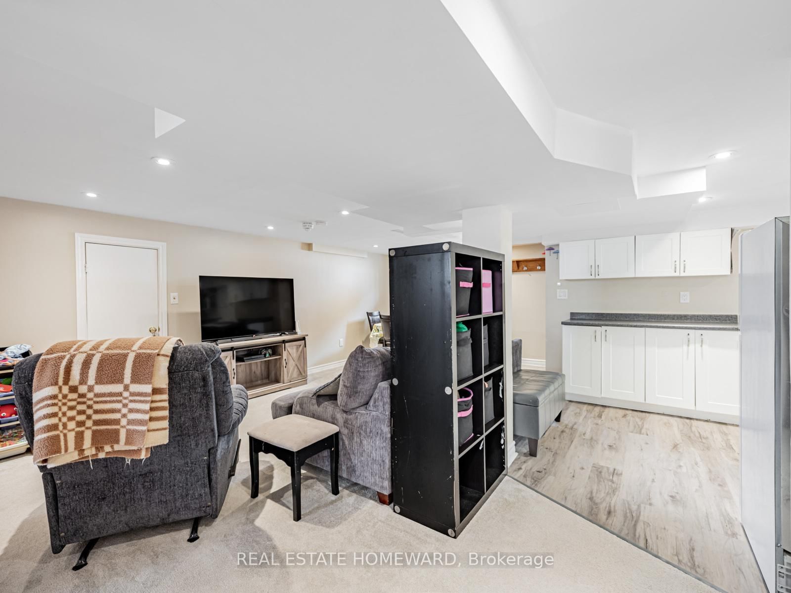 793 Eastglen Drive - Photo 32