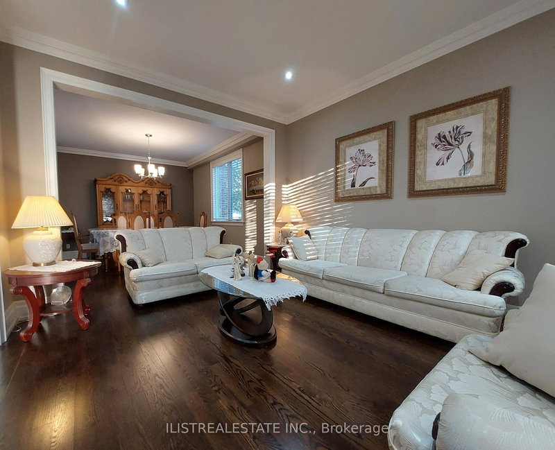 59 Princemere Cres, Toronto, M1R 3X1 | Image 3