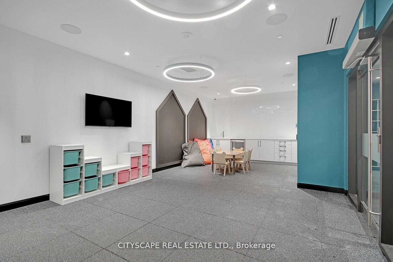 286 Main Street, Unit 217 - Photo 31