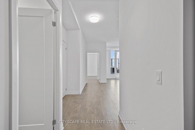 617 - 286 Main Street