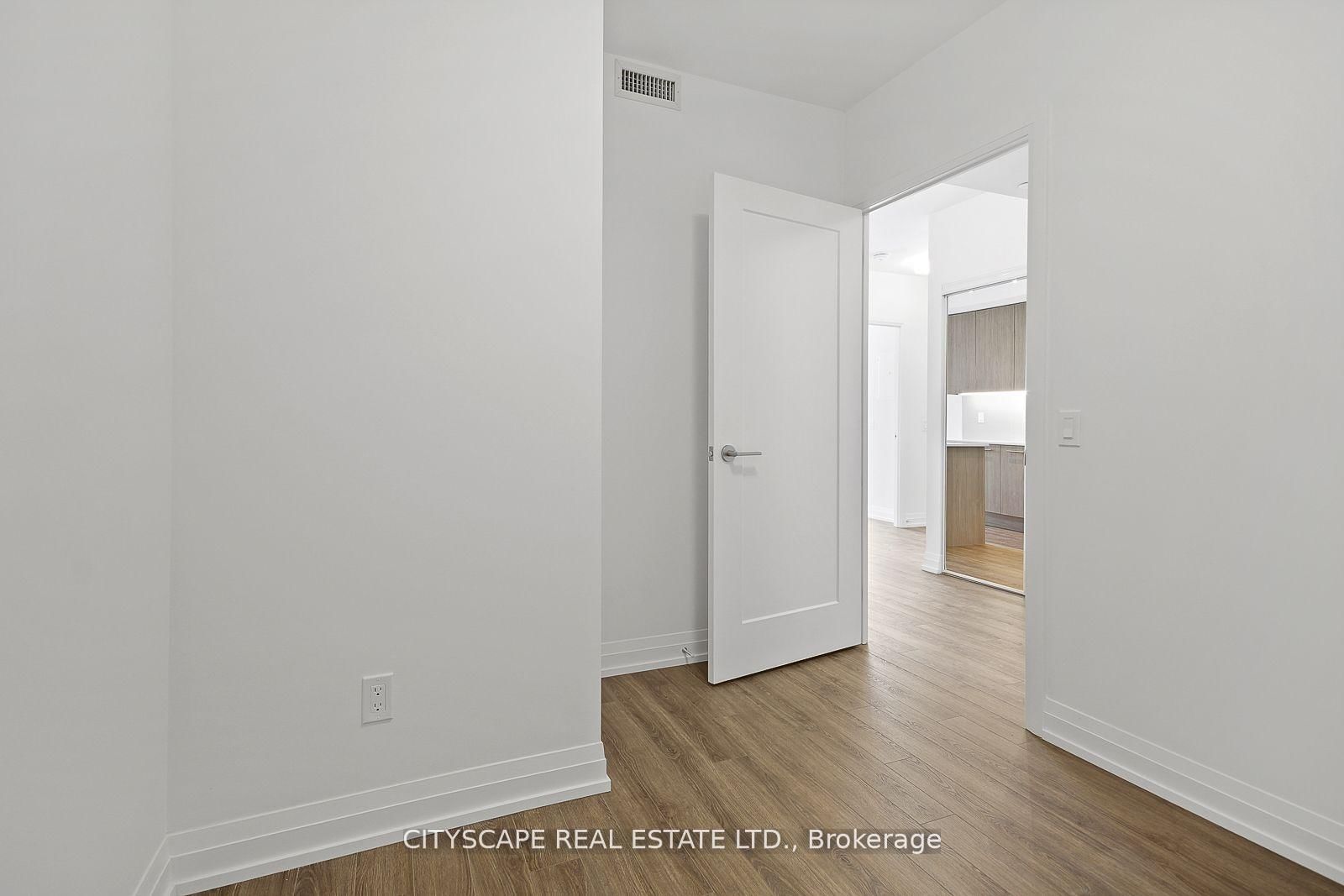 286 Main Street, Unit 1811 - Photo 6