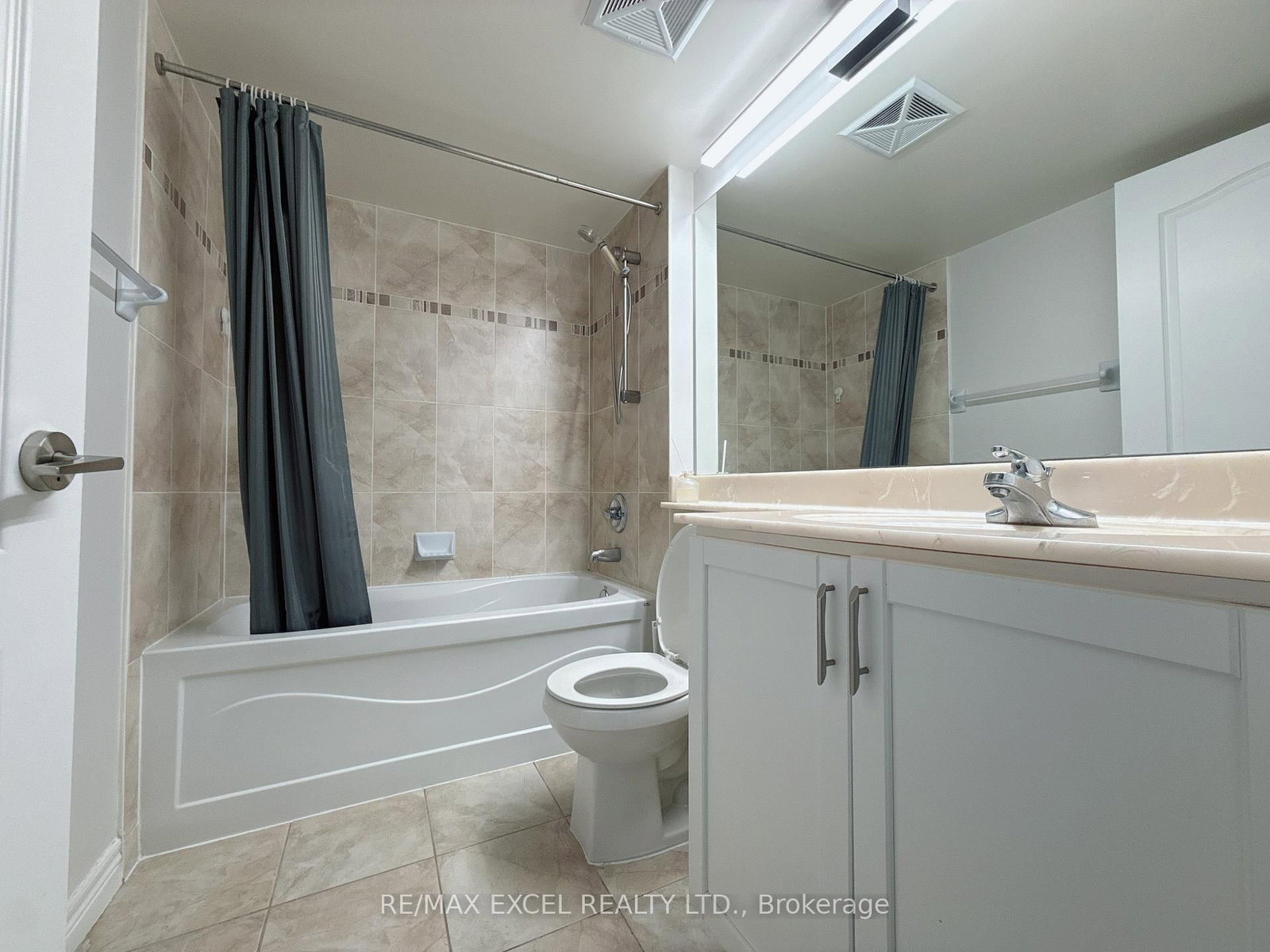 60 Town Centre Court, Unit 1207 - Photo 10