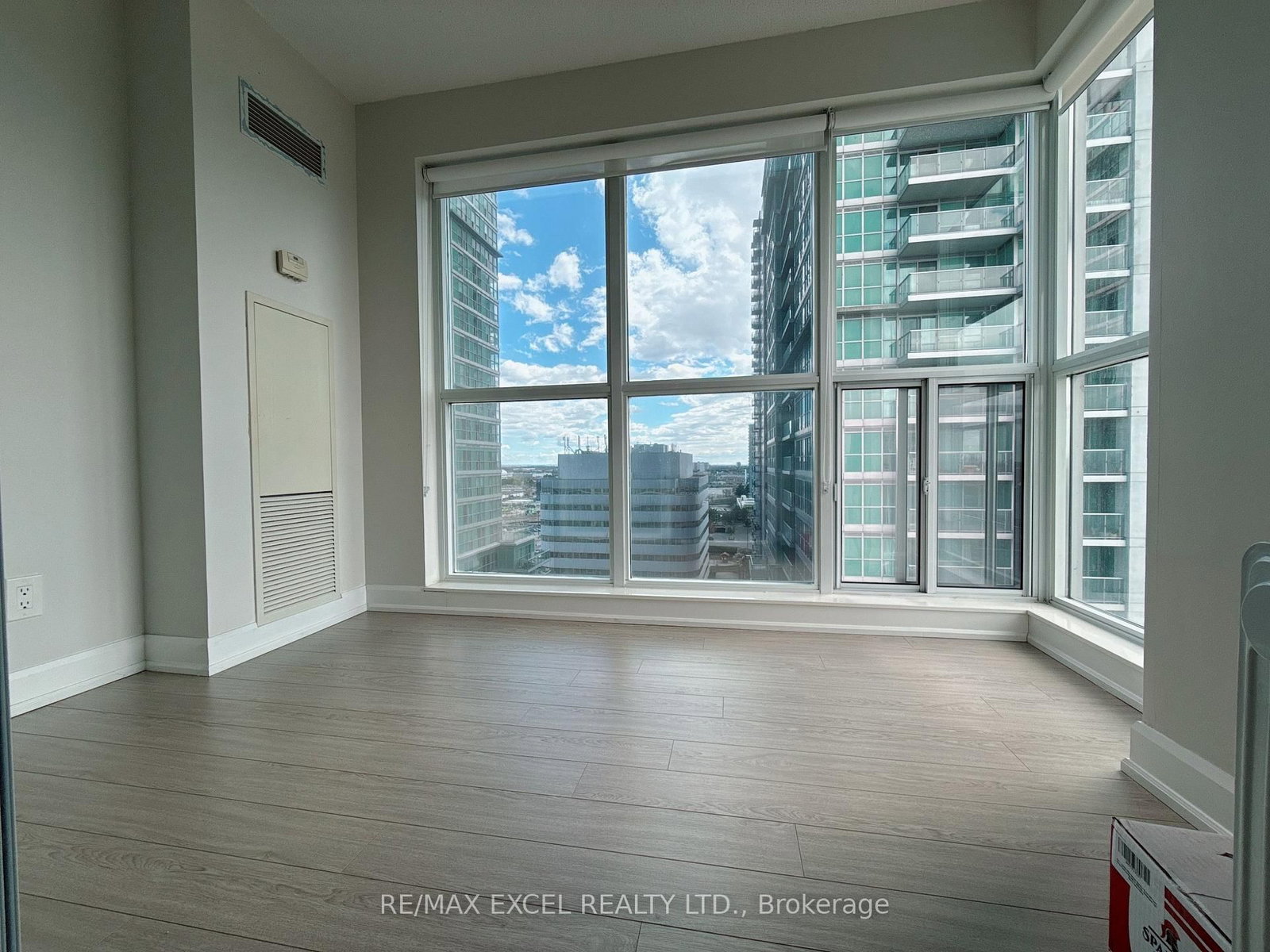 60 Town Centre Court, Unit 1207 - Photo 12