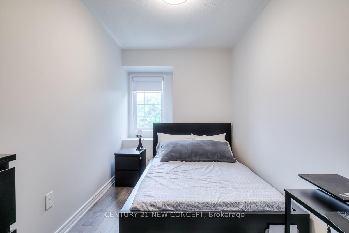 735 Sheppard Avenue, Unit 33 - Photo 20
