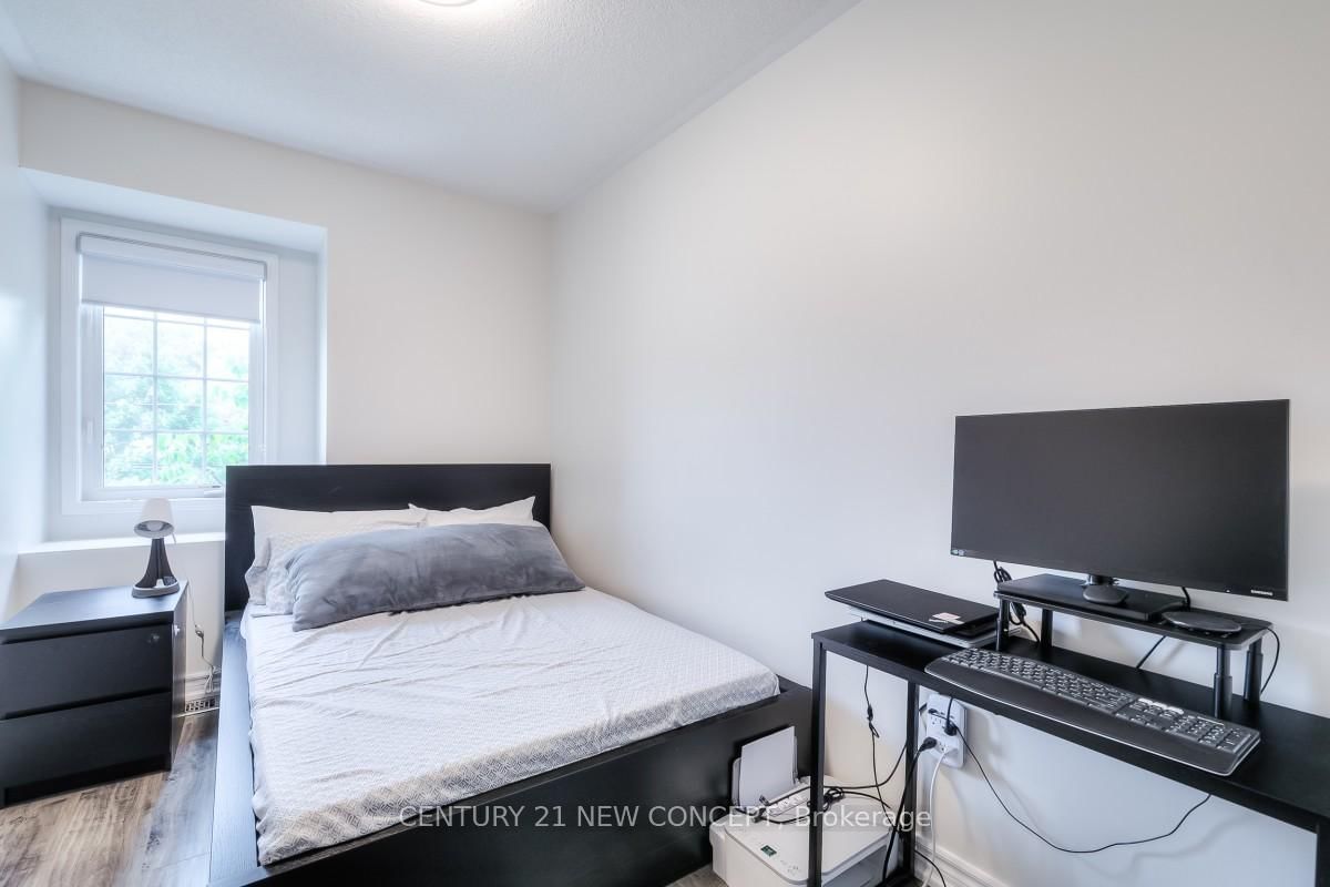 735 Sheppard Avenue, Unit 33 - Photo 21