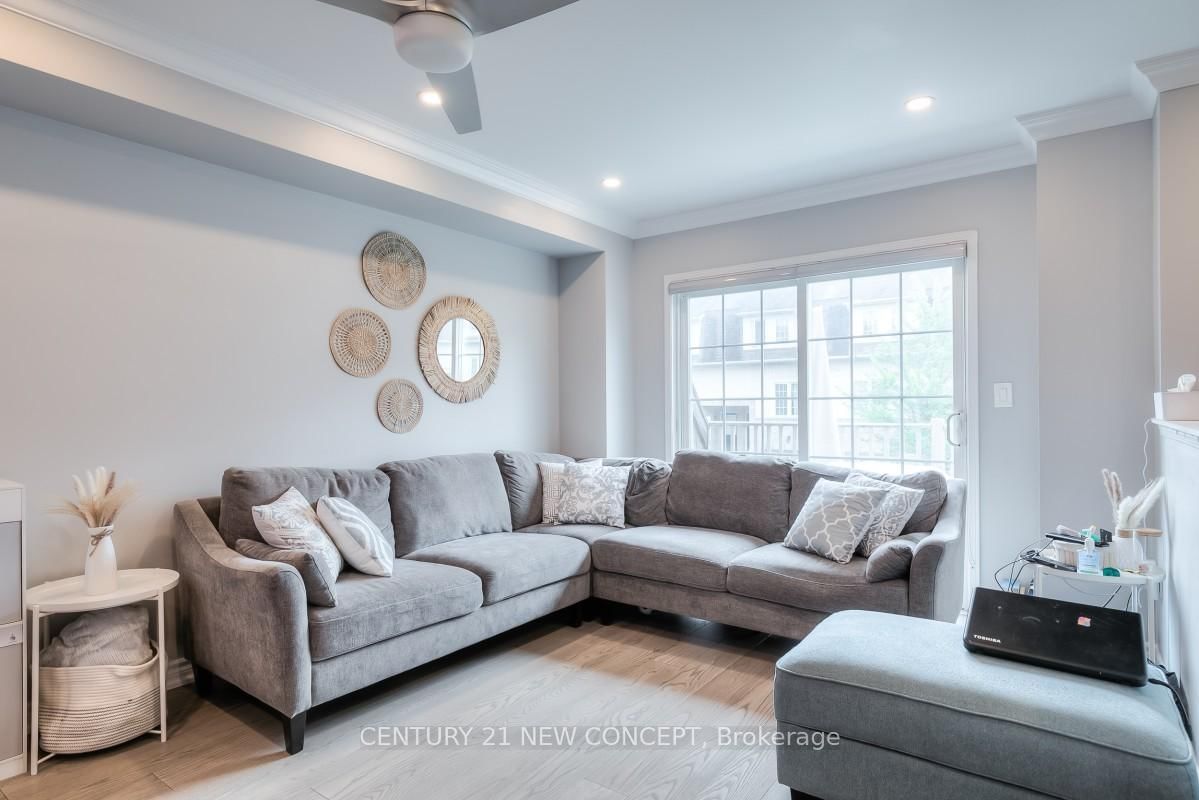 735 Sheppard Avenue, Unit 33 - Photo 4