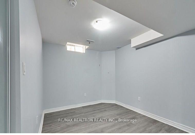 117 Hibbard Drive, Unit Bsmt - Photo 3