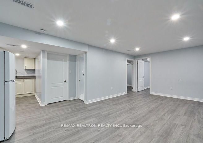 117 Hibbard Drive, Unit Bsmt - Photo 4