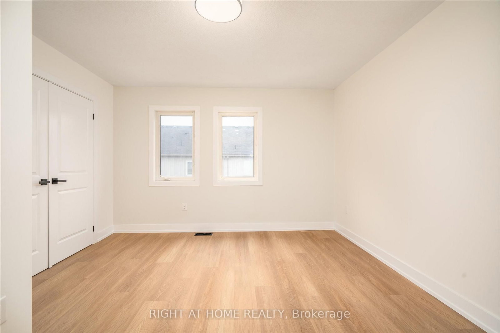 735 Sheppard Avenue W, Unit 36 - Photo 10