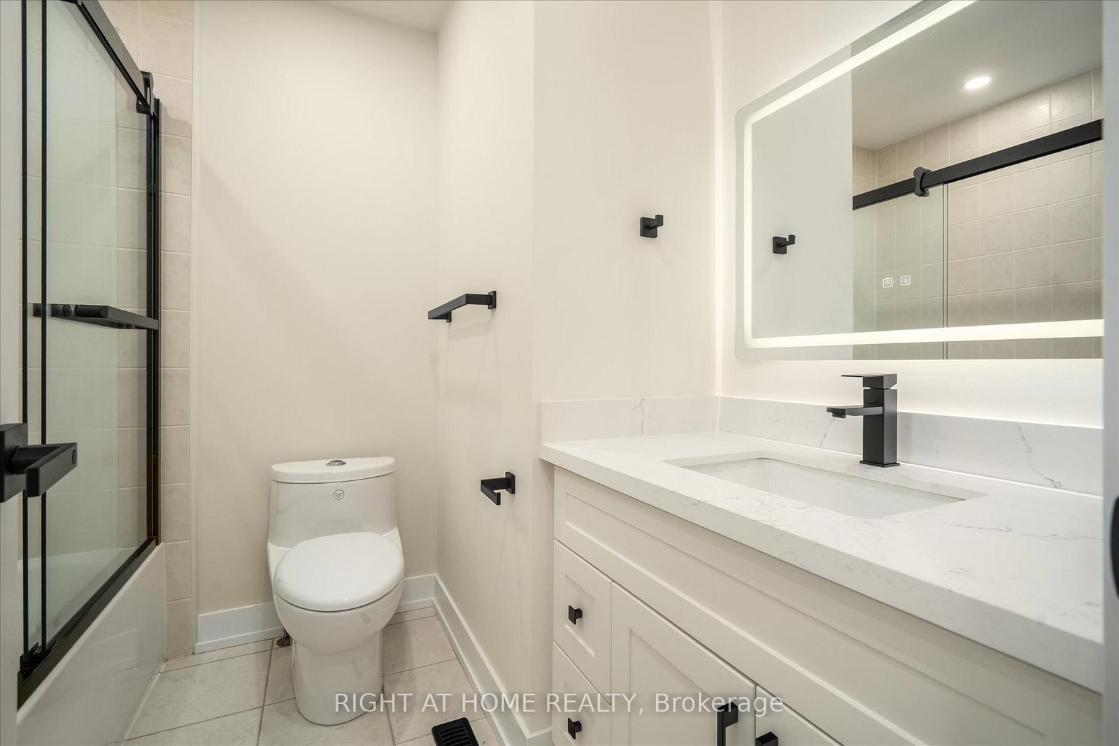 735 Sheppard Avenue W, Unit 36 - Photo 15