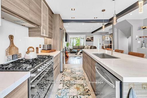 Detached House for sale at 10 Oakdene Crescent, Toronto, Ontario, M4J 4H9 - Danforth - MLS: E13006822