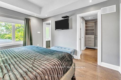 Detached House for sale at 10 Oakdene Crescent, Toronto, Ontario, M4J 4H9 - Danforth - MLS: E13006822