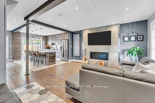 Detached House for sale at 10 Oakdene Crescent, Toronto, Ontario, M4J 4H9 - Danforth - MLS: E13006822