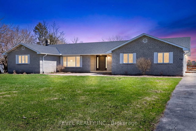 30 Castle Harbour Drive