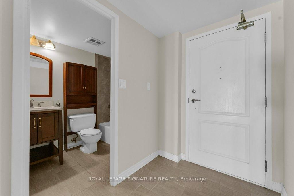 712 Rossland Road E, Unit 1106 - Photo 11